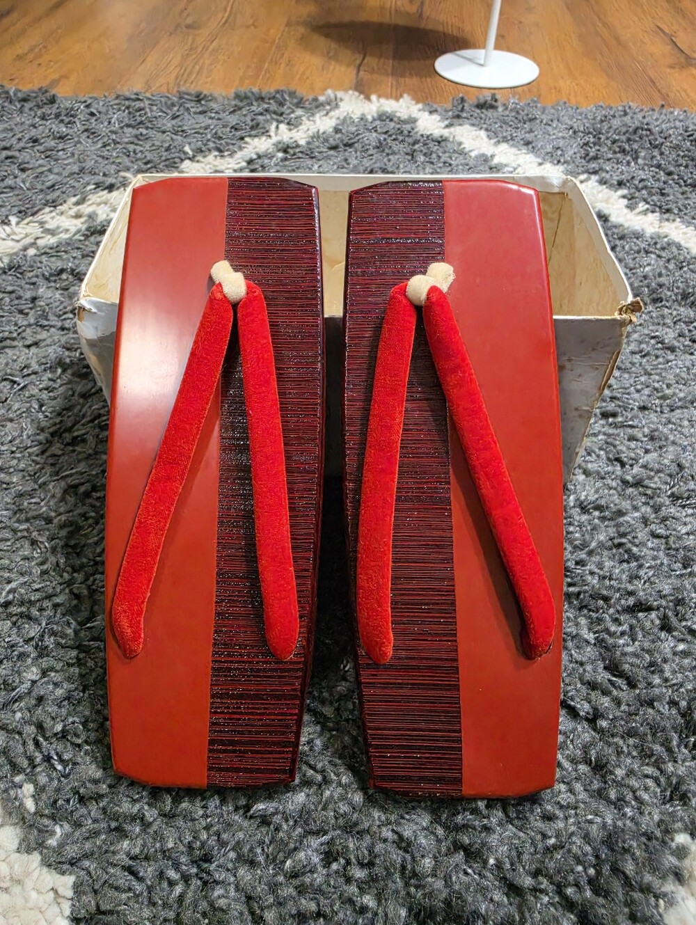 NIB Vintage Japanese Wooden Geta Platform Kimono Sandals Shoes NOS Stickers